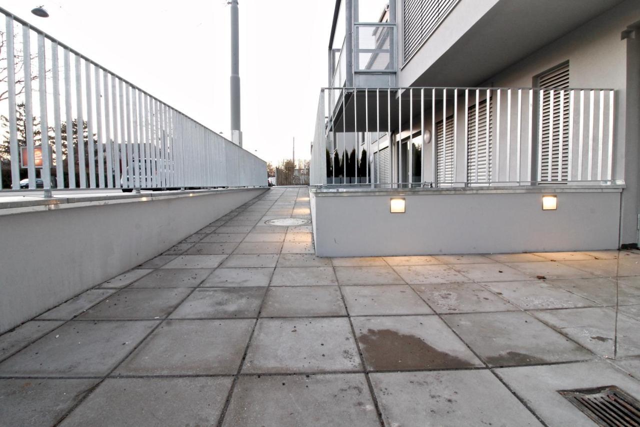 Balcony/Pool/Free Parking Garage Studio Vienna Exterior photo