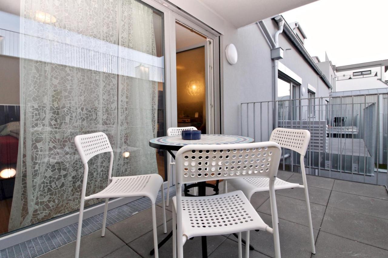 Balcony/Pool/Free Parking Garage Studio Vienna Exterior photo