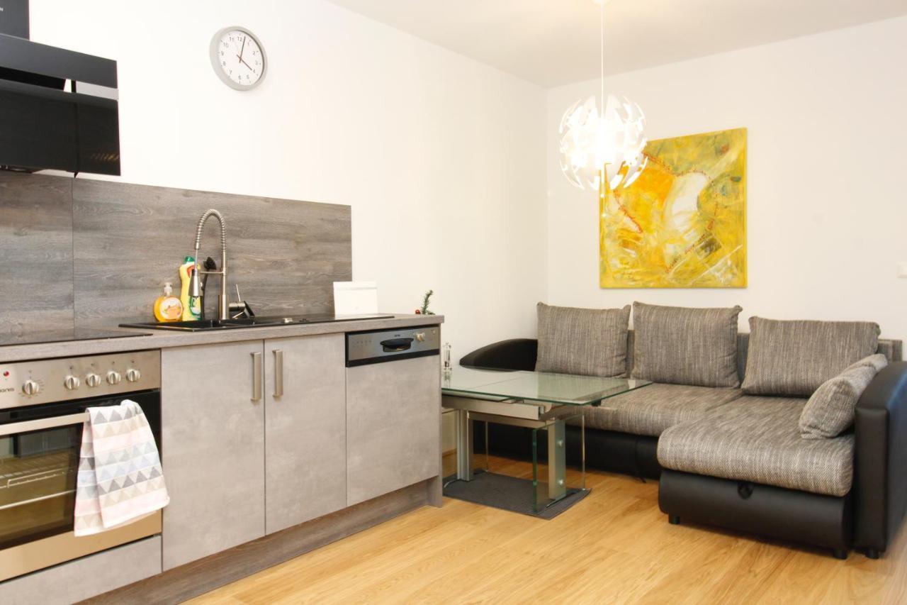 Balcony/Pool/Free Parking Garage Studio Vienna Exterior photo
